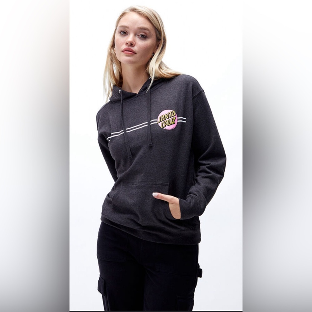 Santa Cruz Women’s Pullover Hoodie